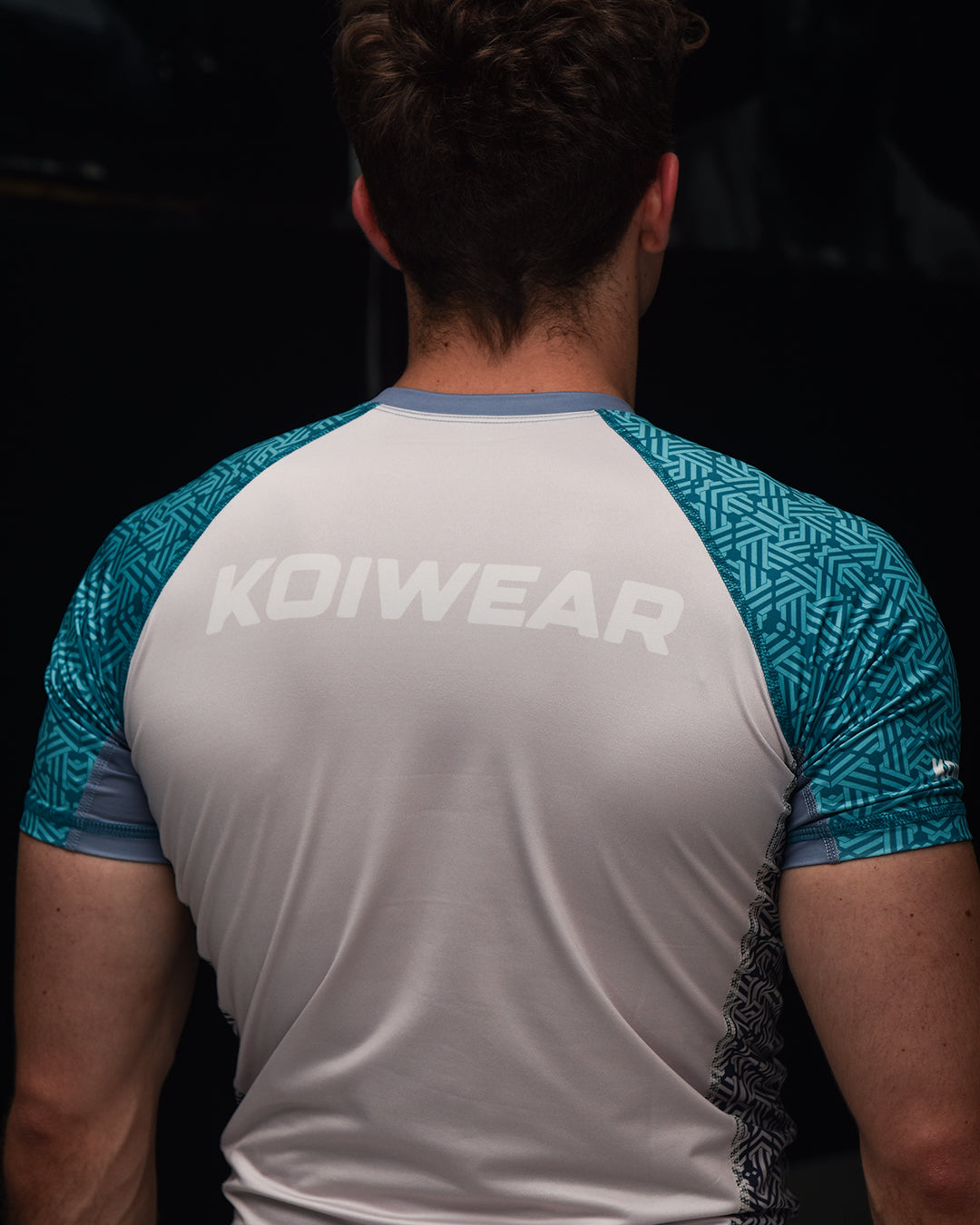 Essentials Rashguard KOI