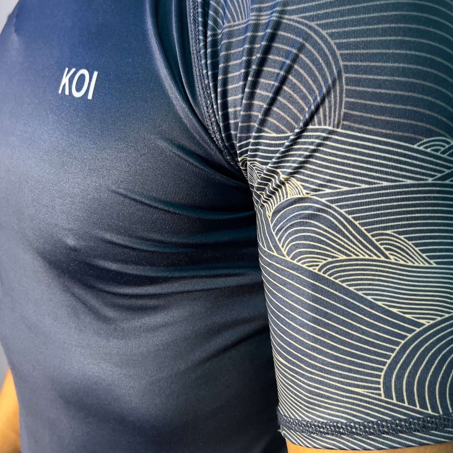 RAIN Rashguard KOI